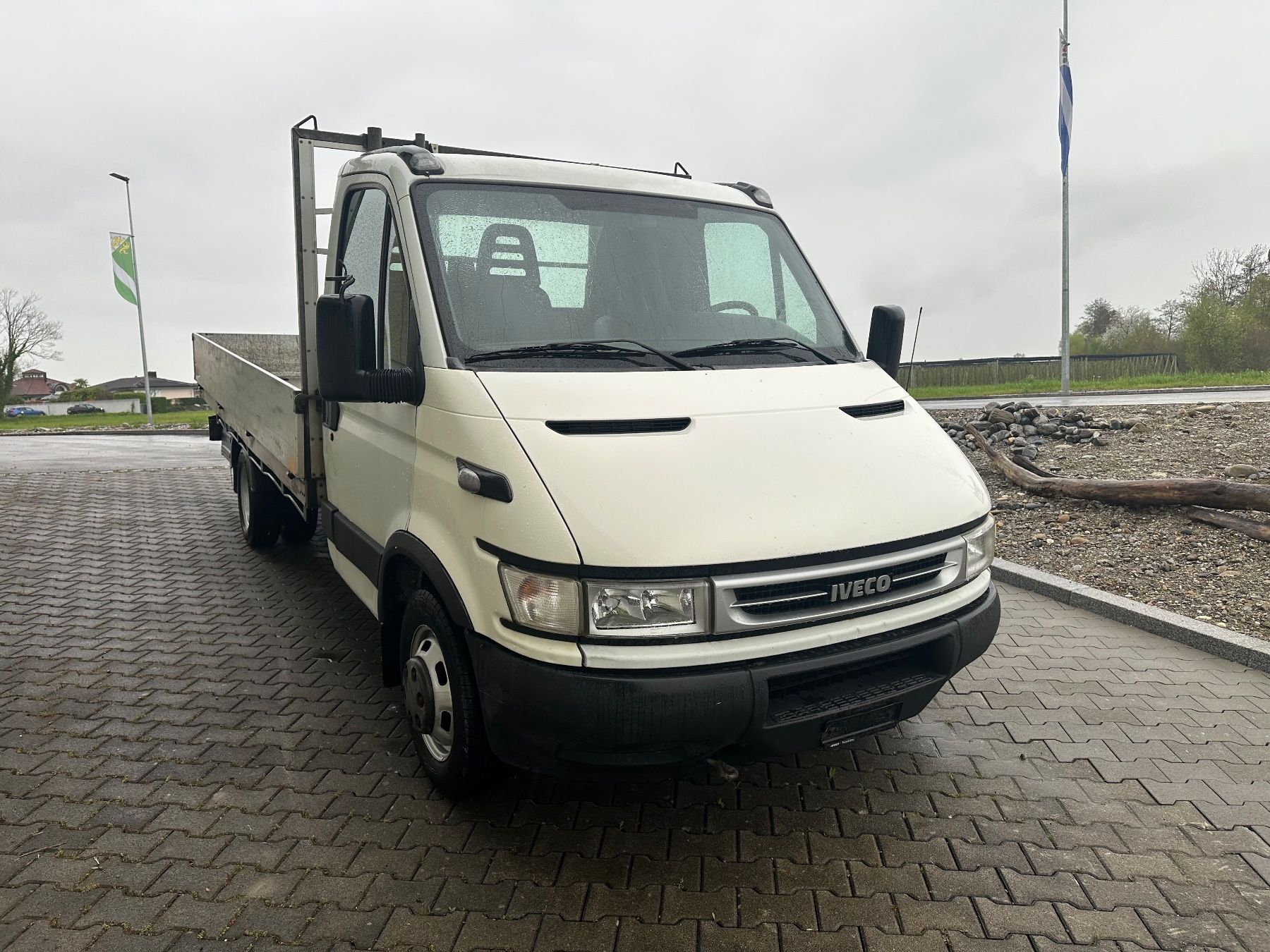 Iveco Veicoli commerciali: ****Günstiger Iveco 3517 ***** – Usato da St.Gallen venduto da maxi1979 8