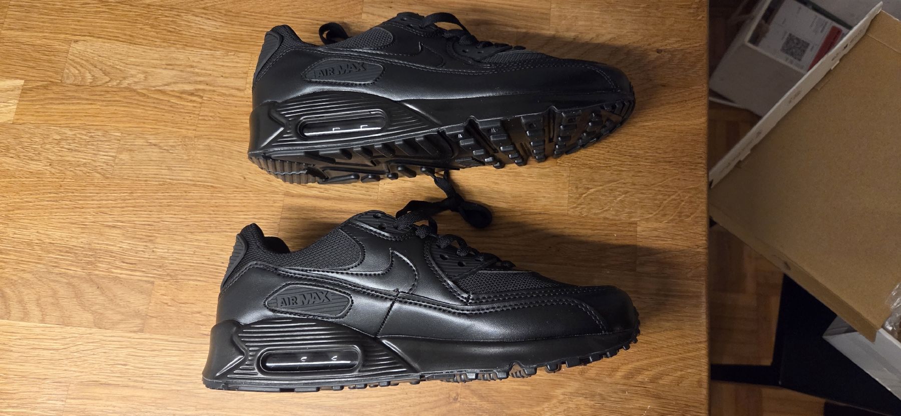 Nike Scarpe da uomo: Nike Air Max Grösse 43 schwarz – Nuovo (secondo la descrizione) da Basel venduto da jco_m8nq 2