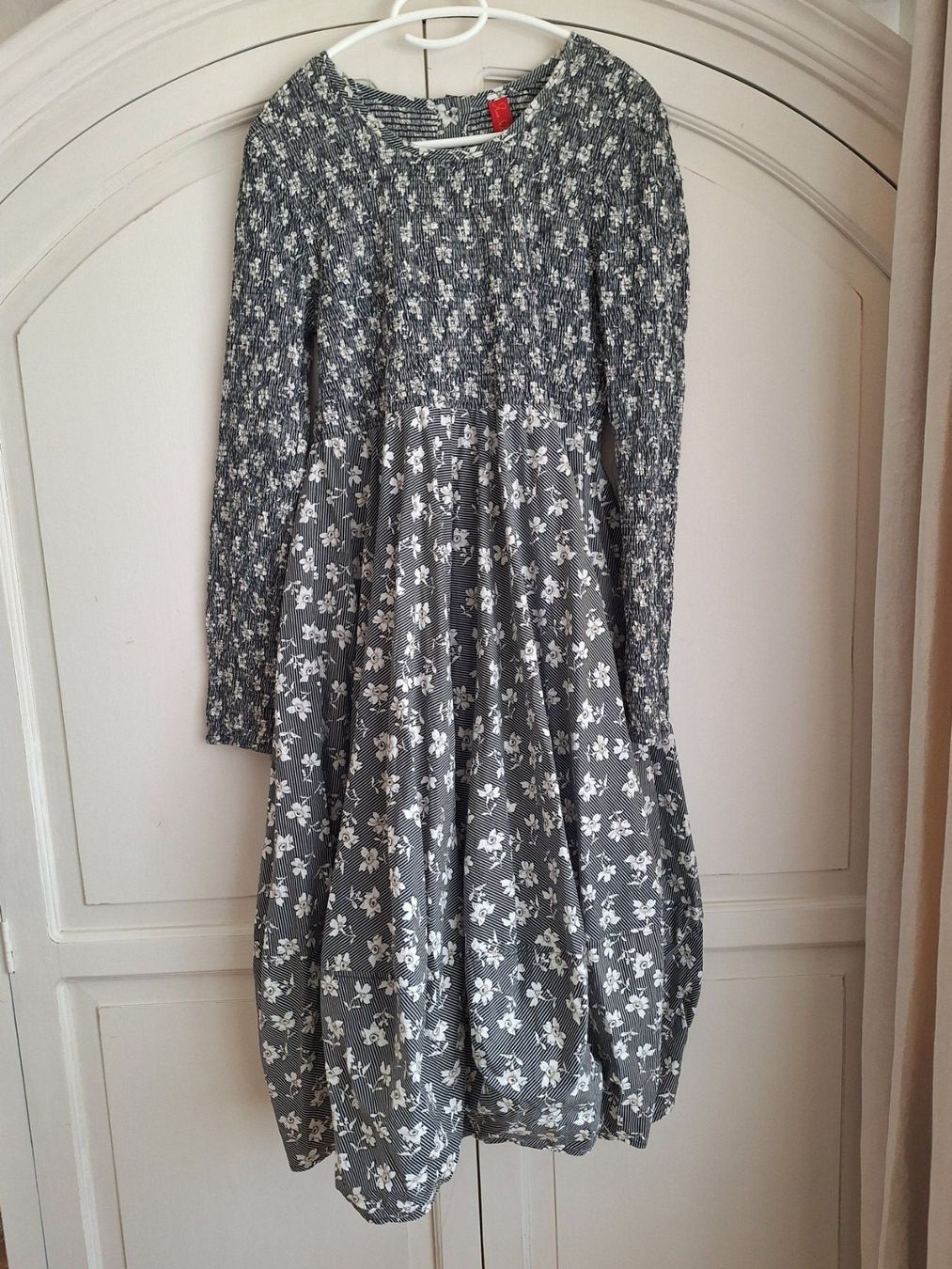Ewa I Walla Vestiti: Kleid Ewa i Walla schwarz/weiss Gr. S – Usato da Erlenbach ZH venduto da Sondeiwendiz 1