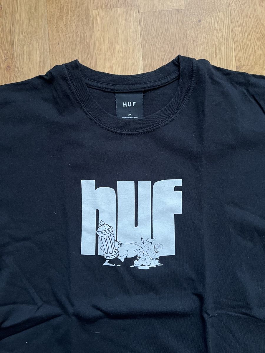 T-shirt: T-shirt HUF Noir, Taille M – Nuovo (secondo la descrizione) da Cortaillod venduto da Y1nn_jqr 2