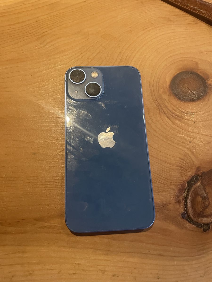 Apple Telefoni cellulari / Smartphones: iPhone 13 Mini blue, display Beschädigt – Usato da Schwarzenburg venduto da tuesi 2