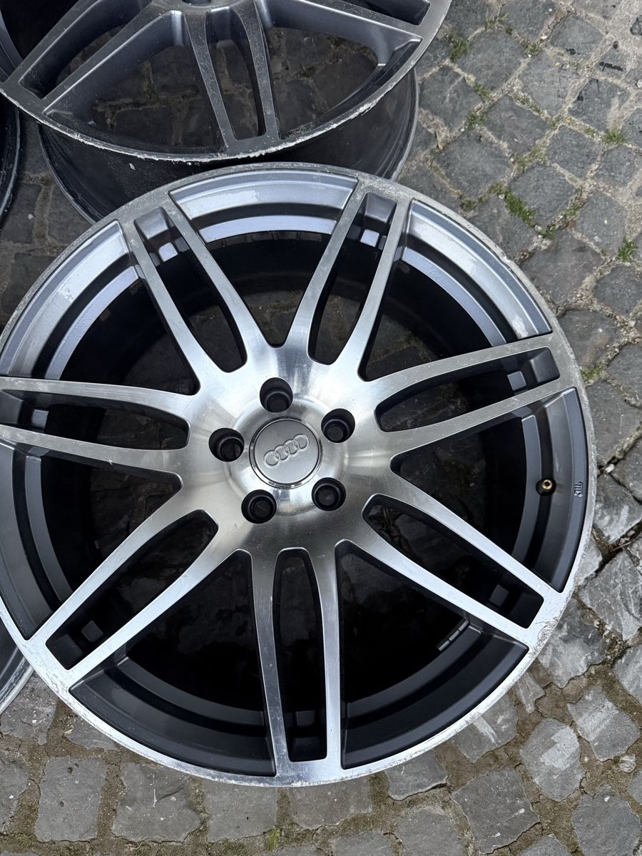 Audi Cerchioni: Audi Replika Alufelgen 9X20 ET 40 – Usato da Bühler venduto da izz_8cqj 1