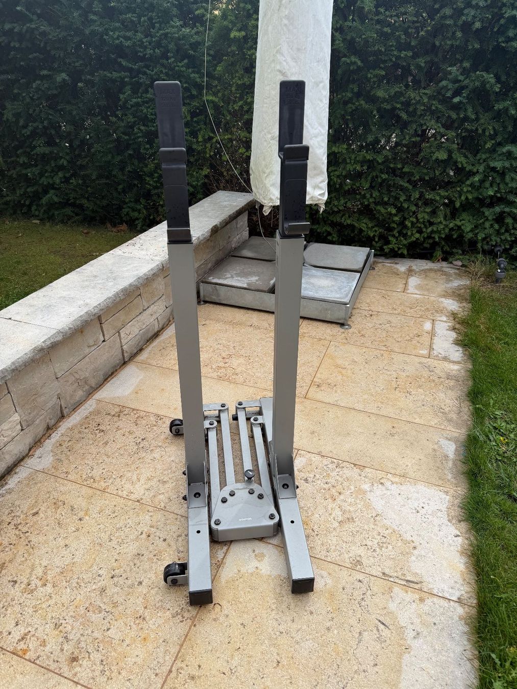 Decathlon Hometrainer: Ultra-Compact 2-Second Fold-Down Weight Training Rack 120 kg – Usato da Birmensdorf ZH venduto da estarter13 1
