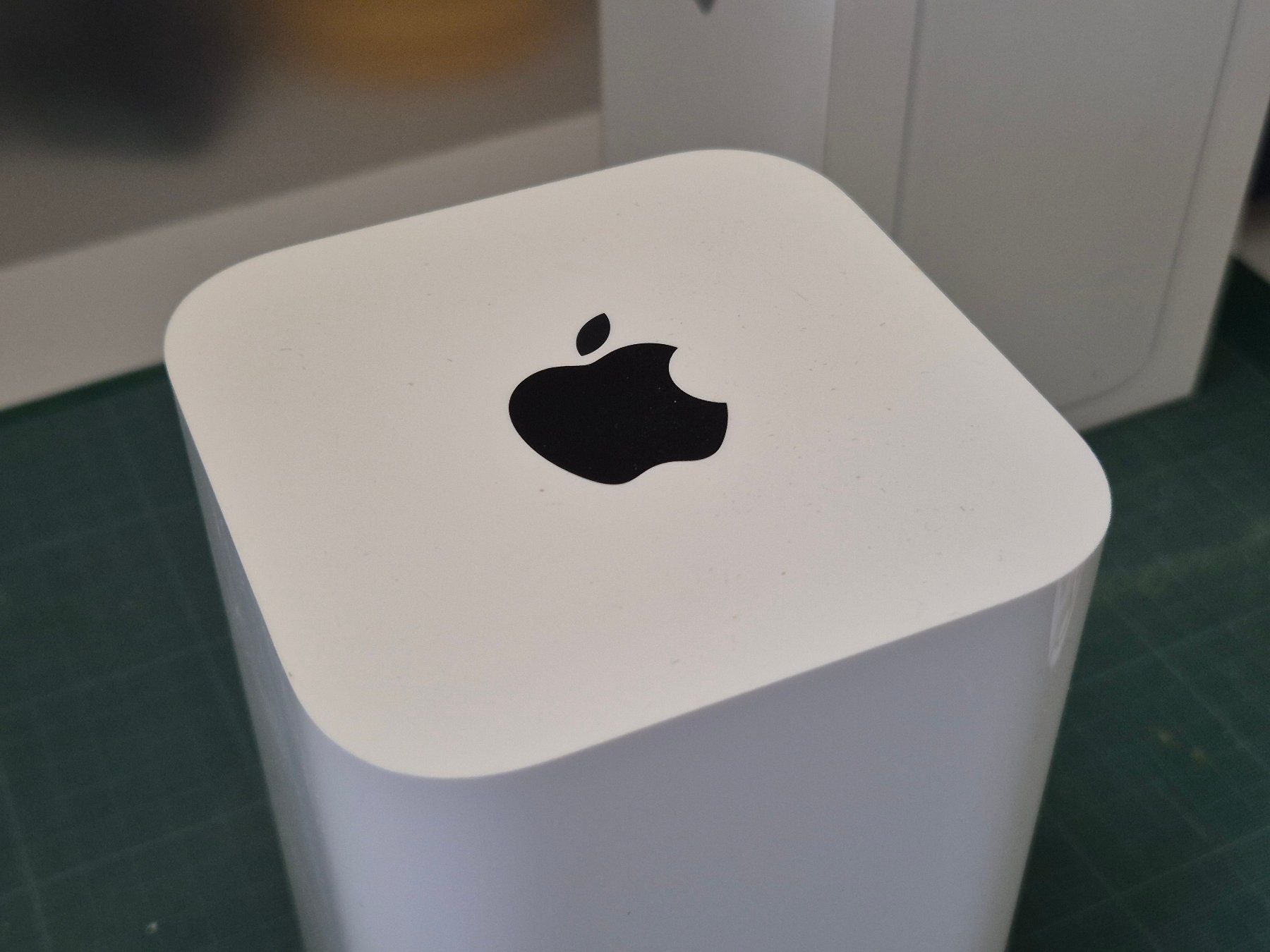 Apple Modem & Router: Apple AirPort Time Capsule 2TB – Usato da Porrentruy venduto da le_nico 1