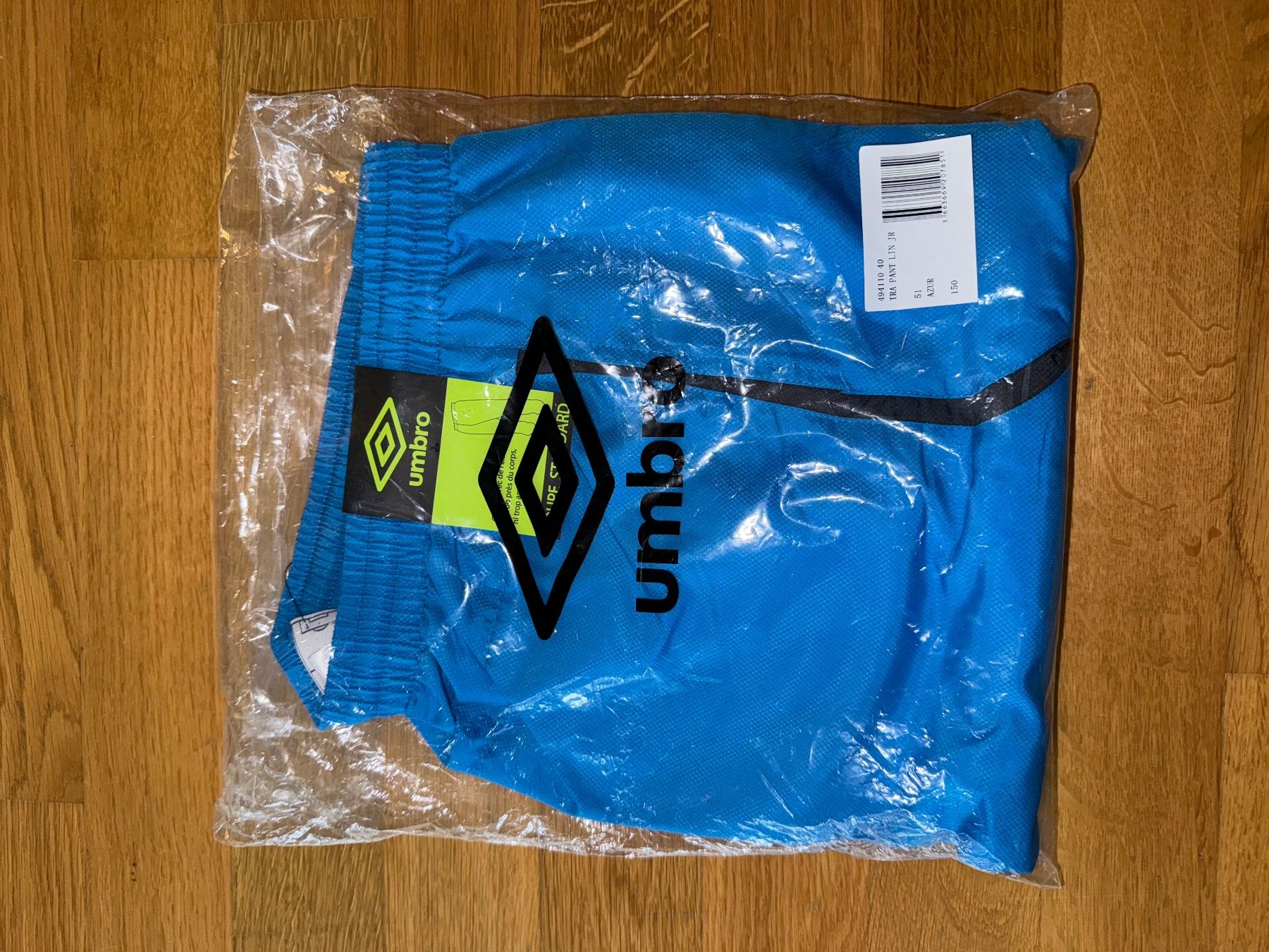 Hosen: Bas de jogging Umbro NEW – Neu und originalverpackt aus Cologny von PEACEANDLOVE