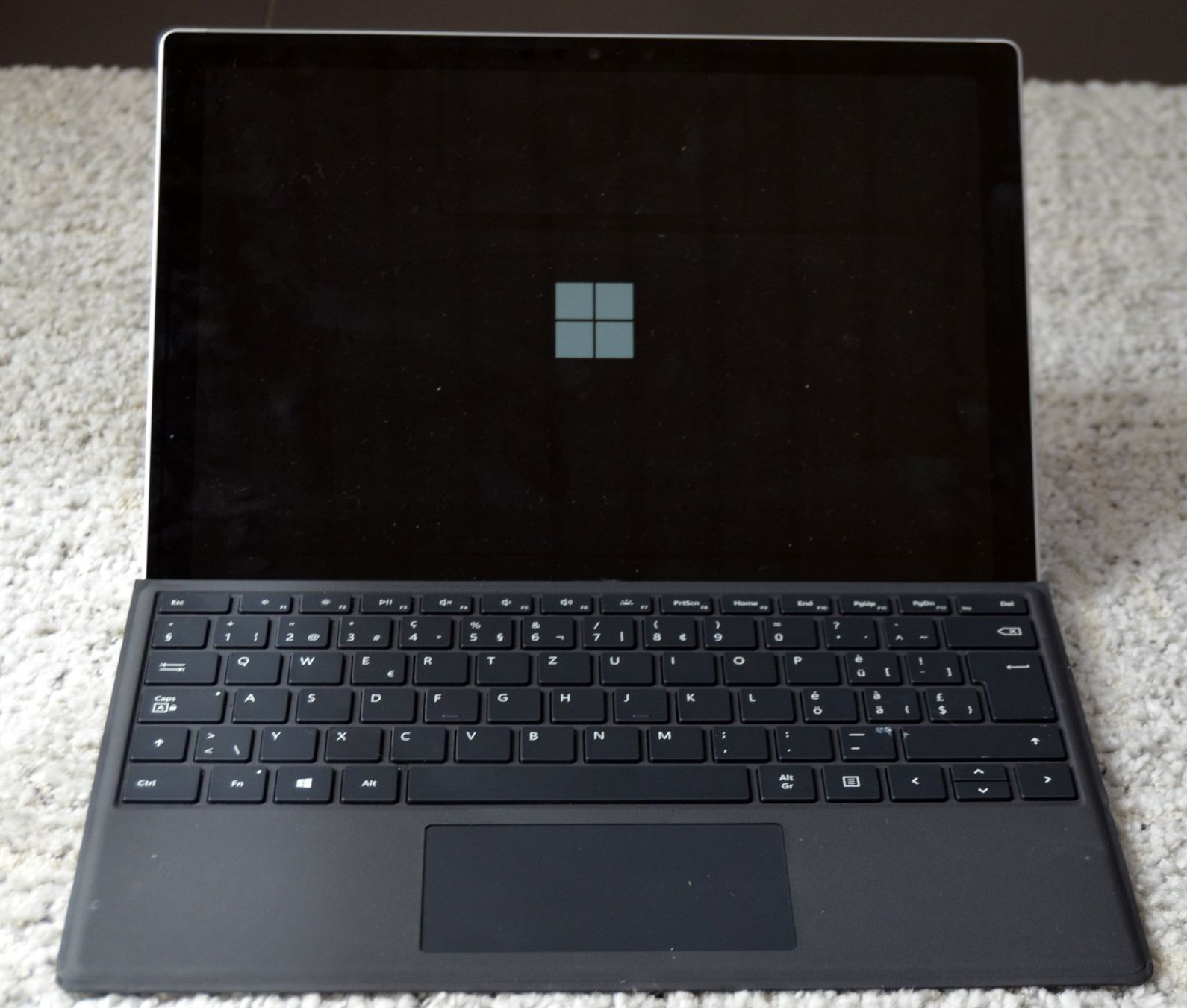 Microsoft Tablettes PC: Microsoft Surface Pro 7 1866 256Gb – Défectueux à Collonges par arashee
