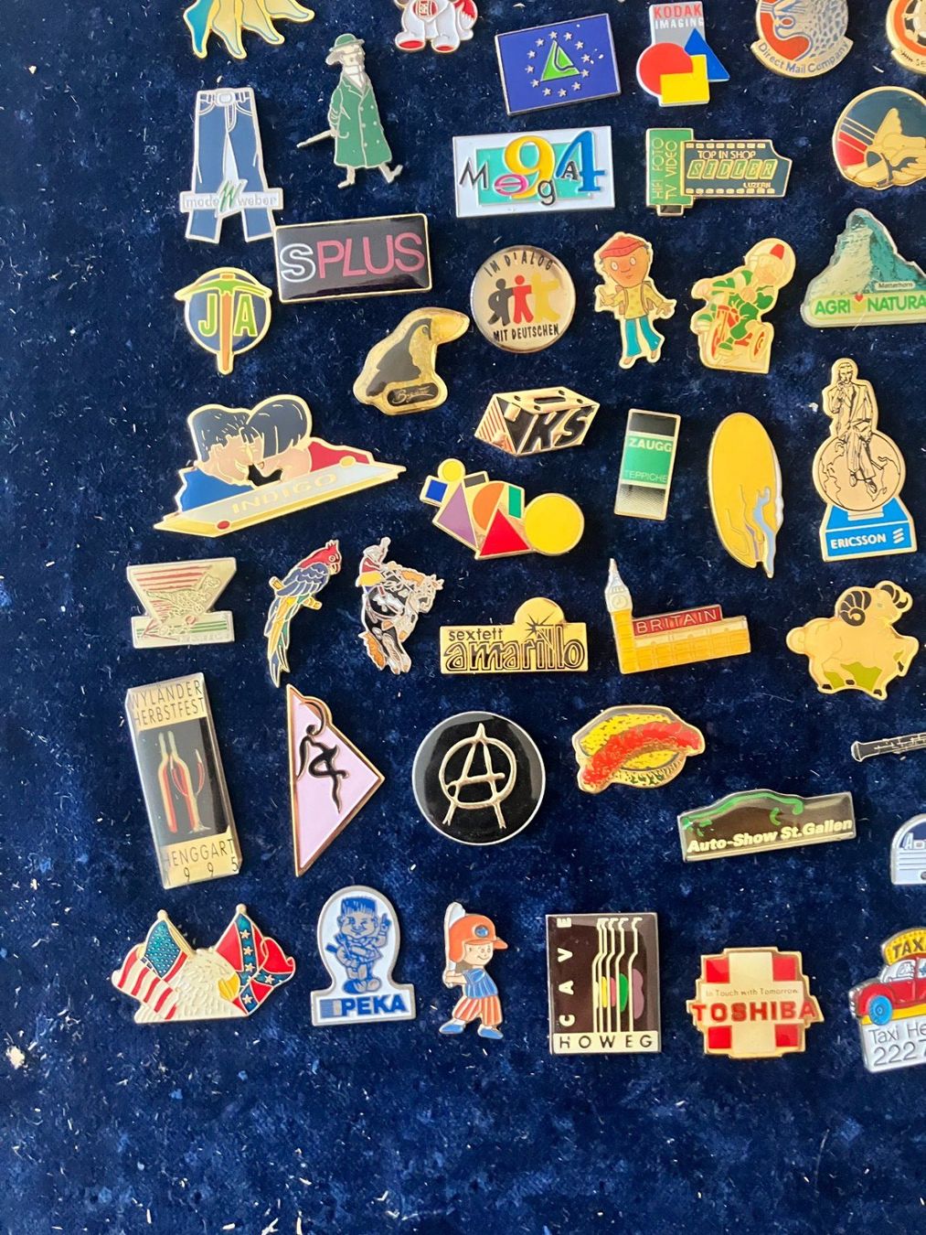 Placchette & Badge: ca. 100 Pin diverse Motive (25) – Usato da Basel venduto da djwwpp 4