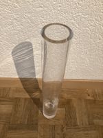 Elegante hohe Blumenvase aus Glas, zylindrisch