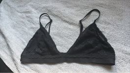 Schwarzer Spitzen Bralette Grösse M neuwertig