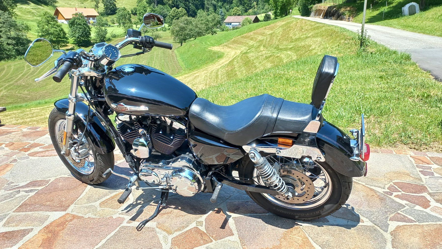 Harley-Davidson Chopper: Harley Davidson XL1200 Custom – Usato da Mümliswil venduto da Stampfer4