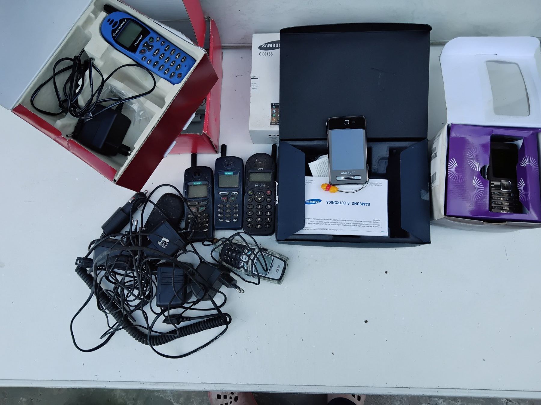 Telefoni cellulari / Smartphones: Natel Telefon antik – Difettoso da Nuglar venduto da lampa-radio