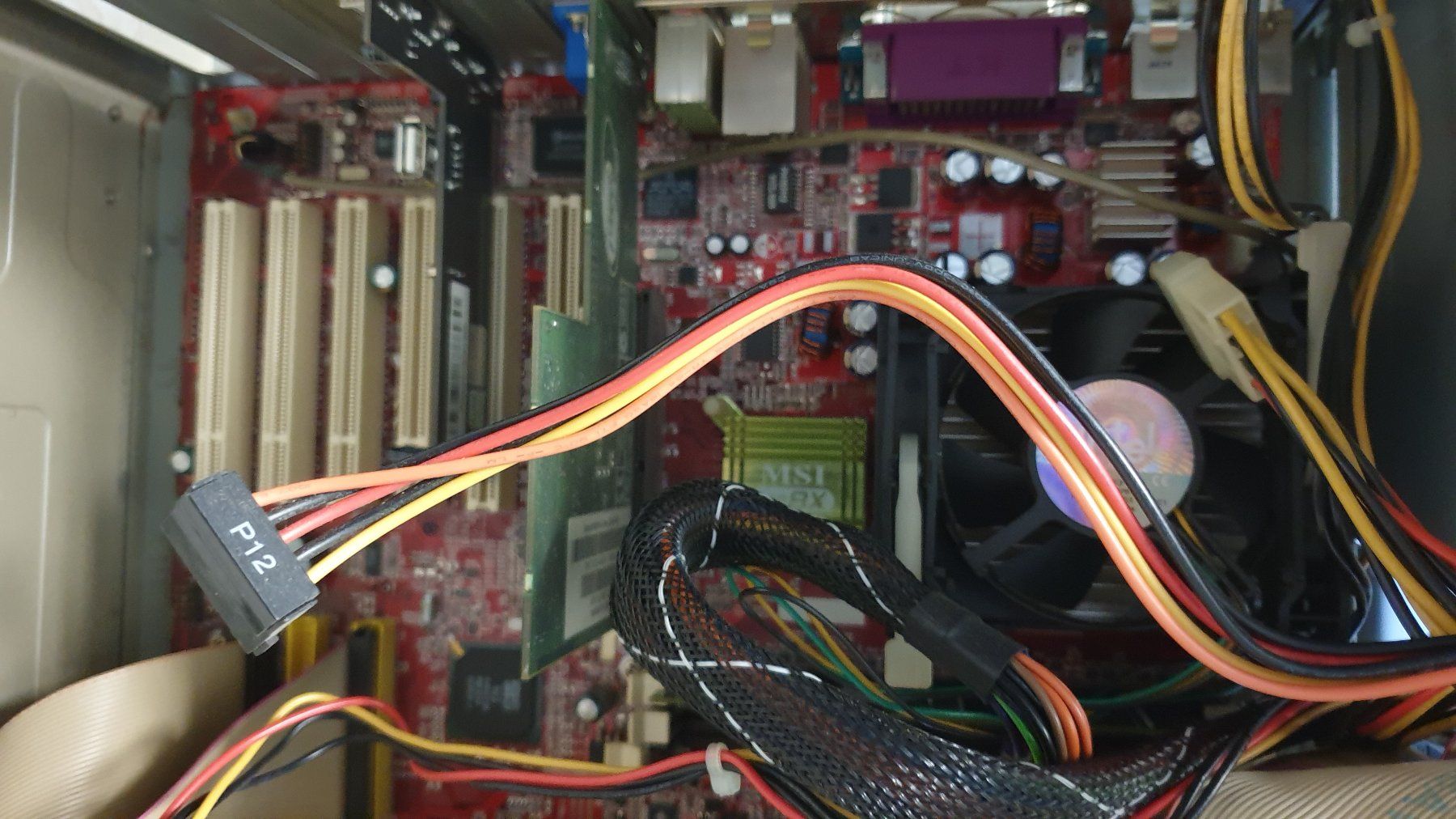Custodie: BigTower PC – Usato da Stäfa venduto da Supertramp73 7
