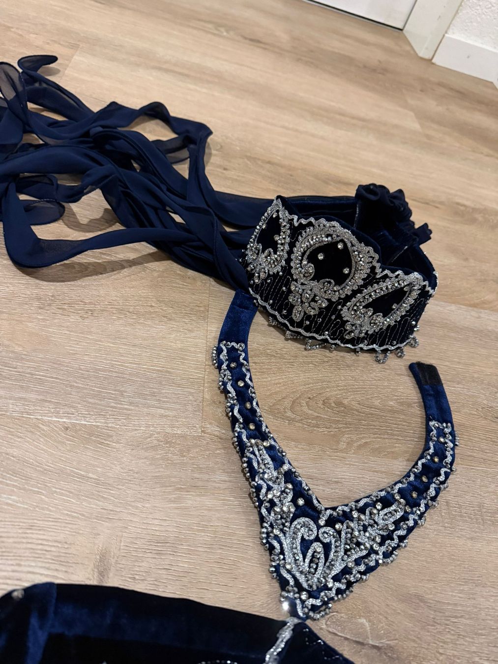 Vestiti: Henna-Kleid oder Mittelalterliches Kostüm mit Zubehör. – Nuovo (secondo la descrizione) da Kollbrunn venduto da TC1903 5