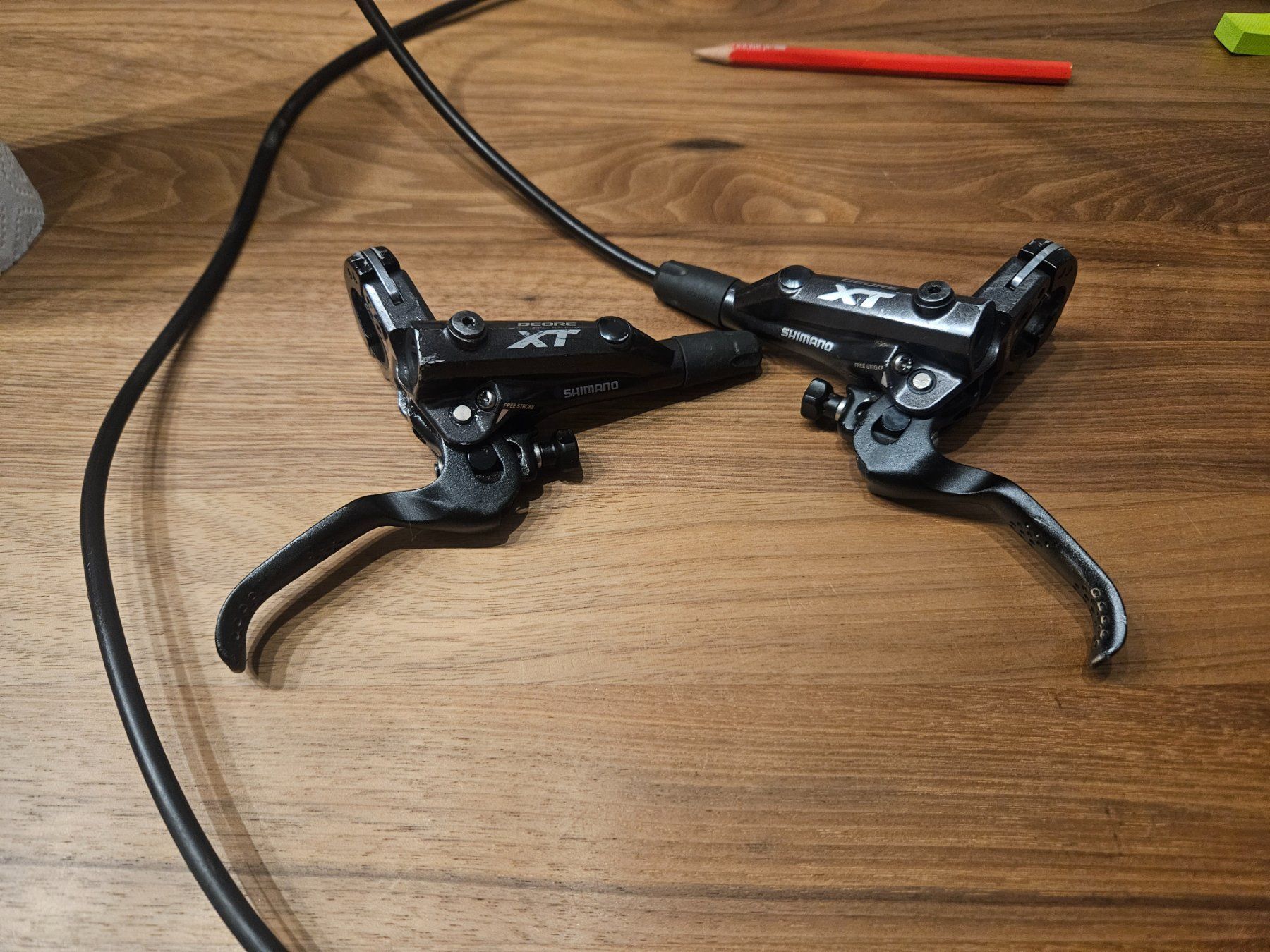 Shimano Ersatzteile: Shimano XT 4 Kolben Bremse – Gebraucht aus Brunnen von han_vh8q 1