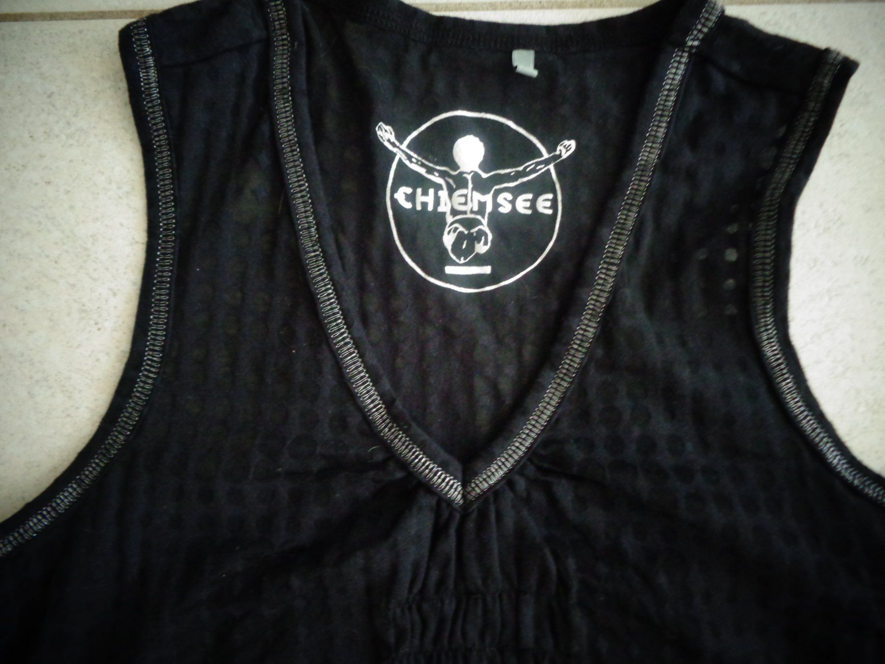 Chiemsee Tops: CHIEMSEE  TOP GR.S – Gebraucht aus Rotkreuz von Samballi 1
