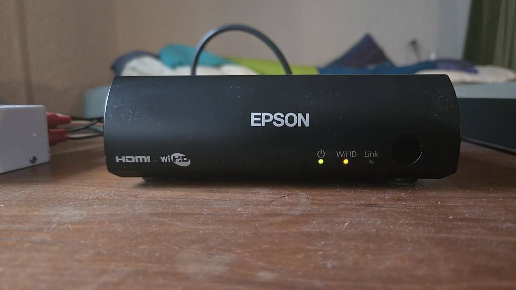 Proiettori: Epson EH-TW6100W Full HD Beamer  3D + Wireless  – Usato da Küttigen venduto da Linde78 3