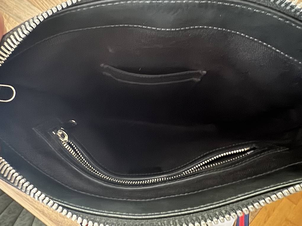 Taschen: Gucci Umhängetasche  – Gebraucht aus Winterthur von Lalo1988 1