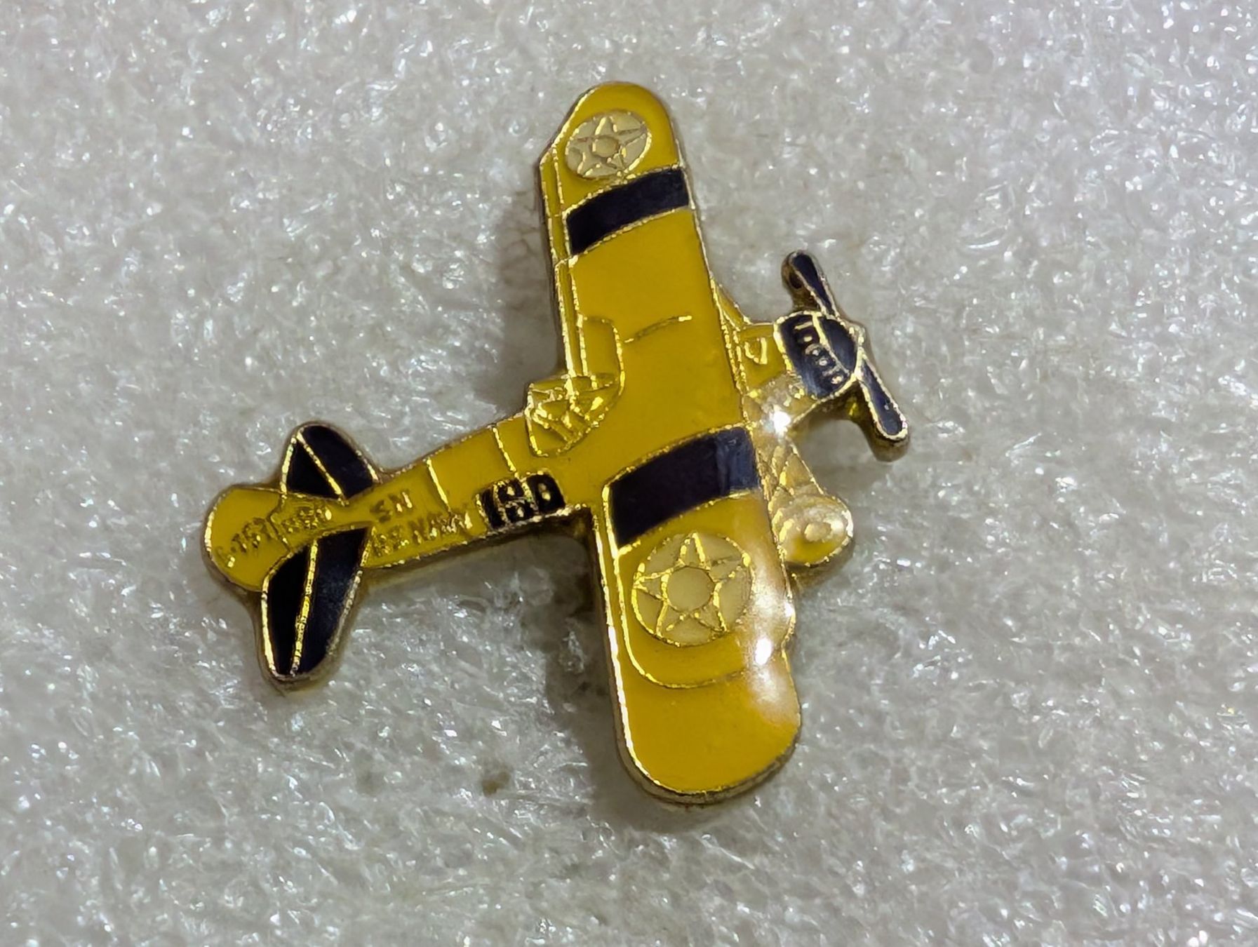 Placchette & Badge: Ansteckpin 204: Flugzeug – Usato da Oppligen venduto da Pin-Fall-Shop