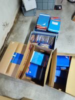 Restposten mit VW Servicehandbüchern, auch ältere dabei.