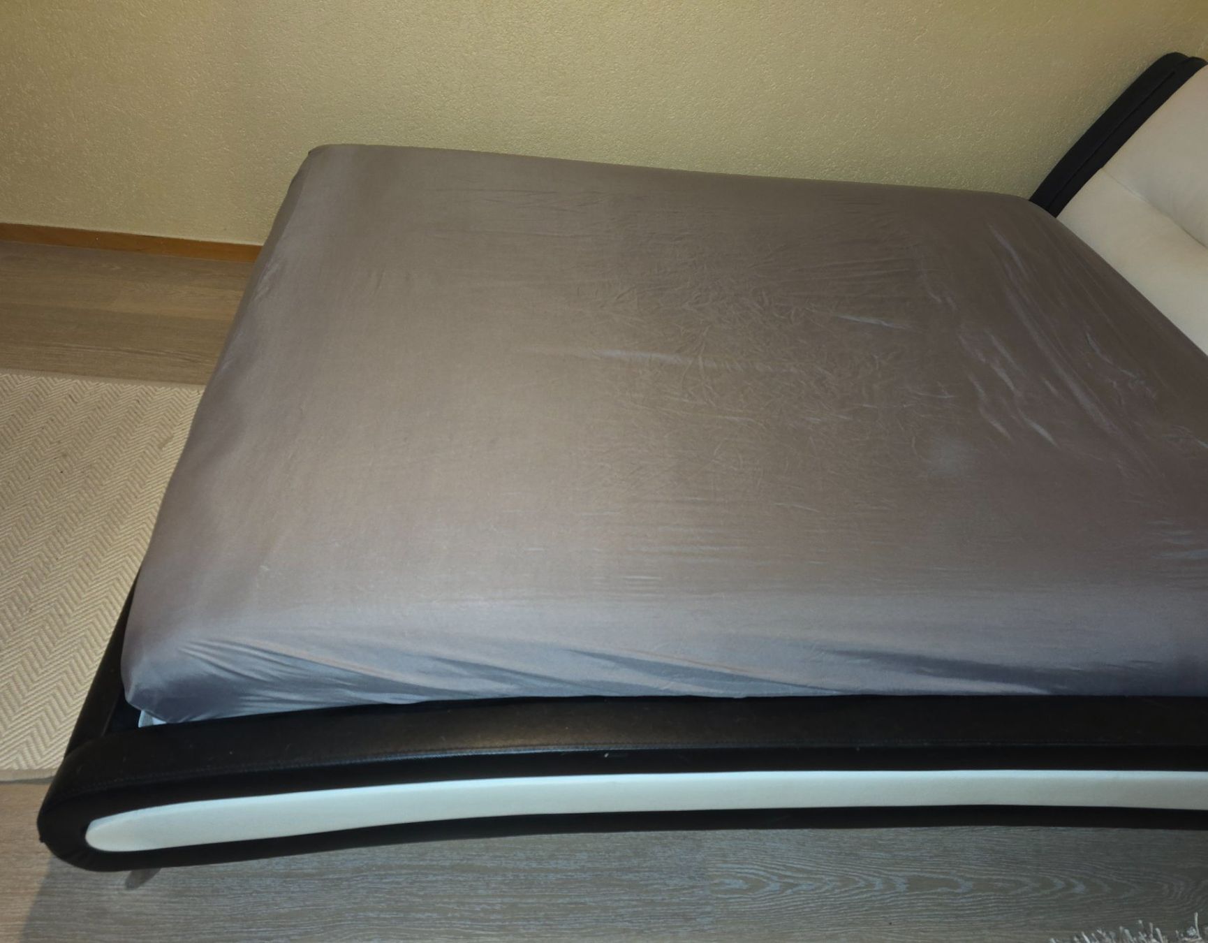 Letti: Lit 160x200 cm avec sommier – Usato da La Neuveville venduto da Diamise 2