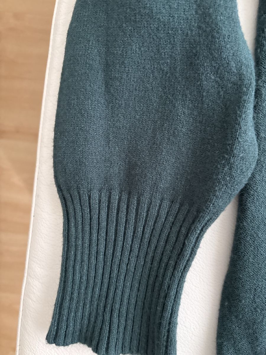 Pulls & Sweat-shirts: Dunkelgrüner Strickpullover mit Rollkragen, Grösse M – D'occasion à langenthal par rundholz7 3