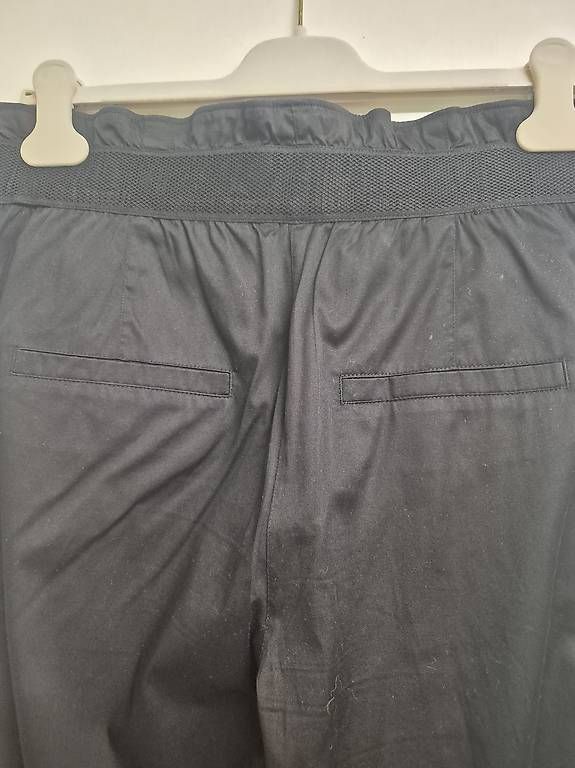 Pantaloni: Leichte Damenhose Marc Cain Gr. 42 – Usato da Anglikon venduto da wba8008 1