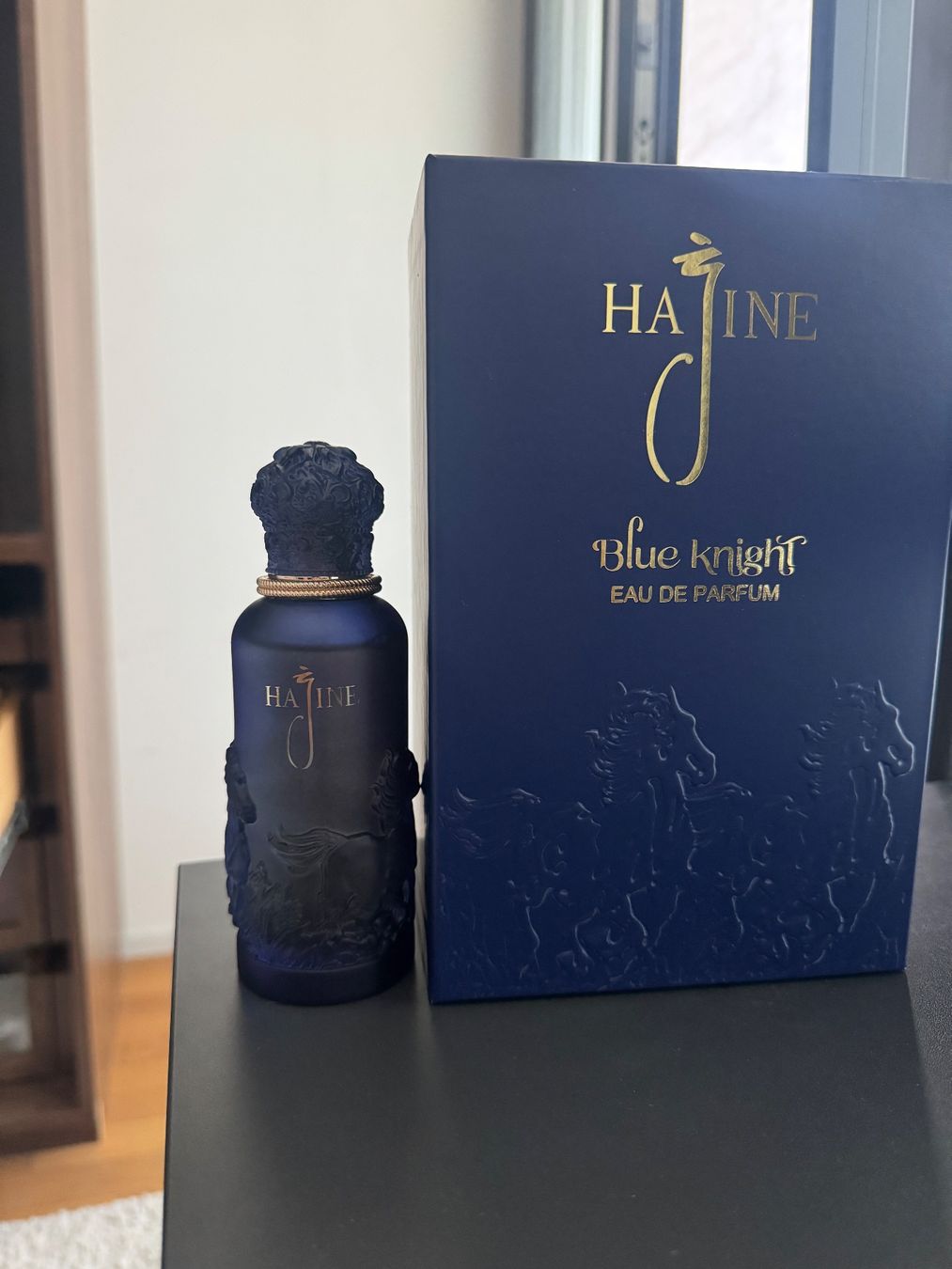 Parfum & Eau de Toilette: Hajine - Blue Knight 100ml – Neu (gemäss Beschreibung) aus Schlieren von -medd-