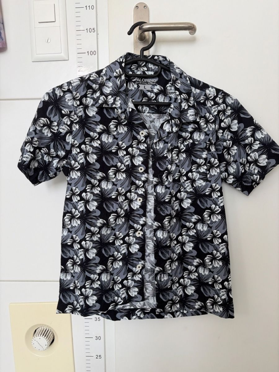Hemden, T-Shirts & Polos: Shirt – Gebraucht aus Gockhausen von Maria.Lemma.01