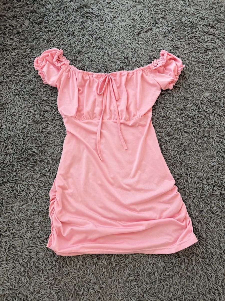 Robes: Kleid rosa – Neuf (Voir description) à Frümsen par laura002 1