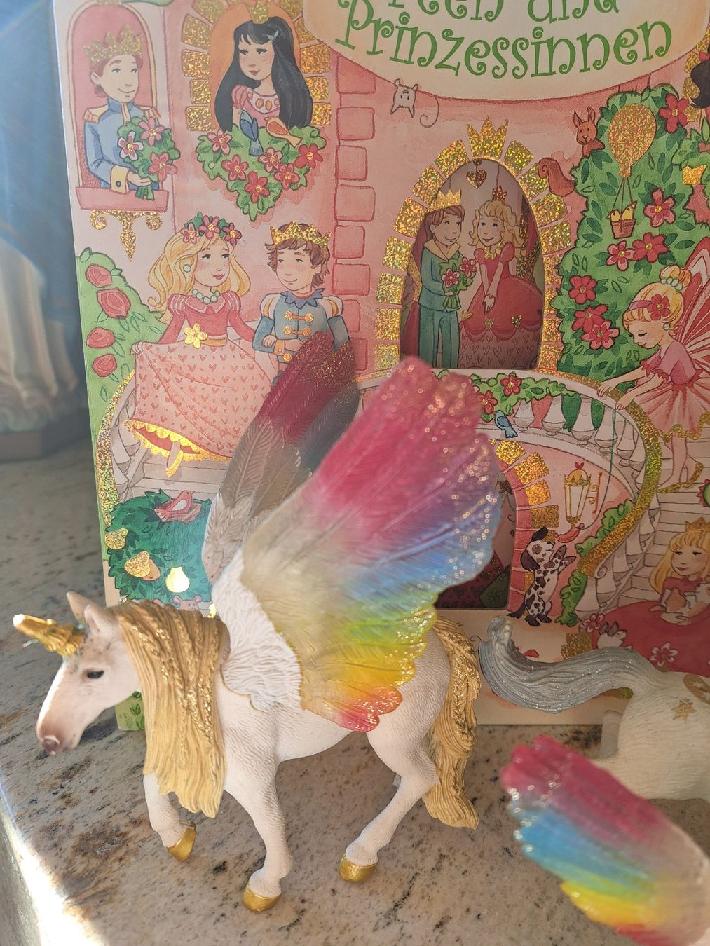 Schleich Giocattoli: 4 Schleich Regenbogenpferde mit Feebuch – Usato da bazenheid venduto da salerno007 4