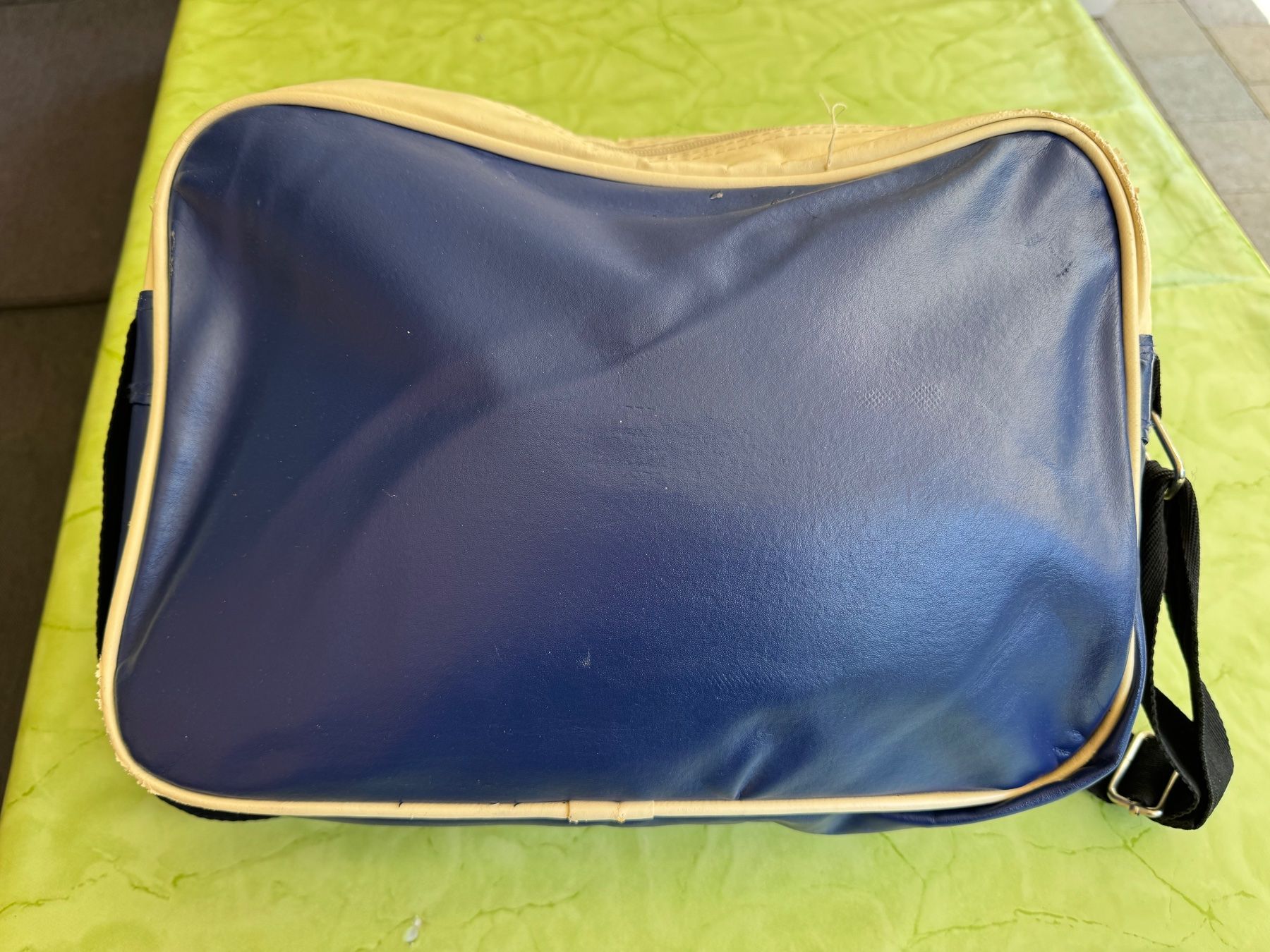 Volkswagen Borse da donna: Original VW Bulli T1 Handtasche blau – Usato da Winterthur venduto da Brigitta5 1