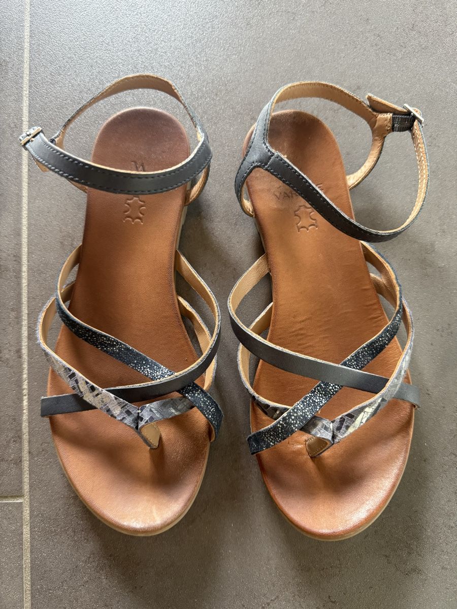 Chaussures femmes: Sandale Varese 38 – D'occasion à Fully par siebst
