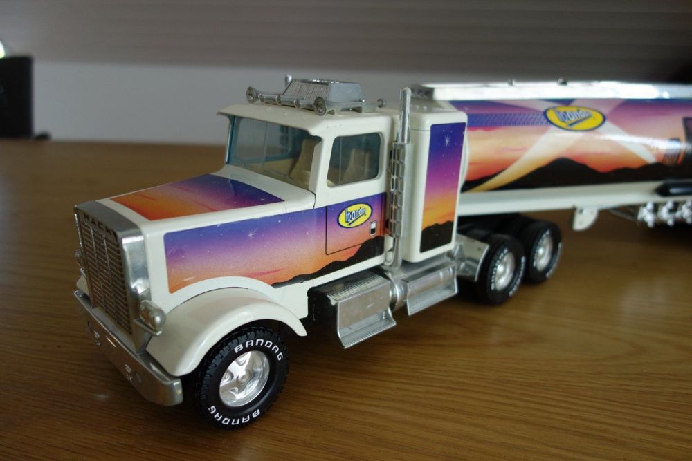 Nylint bandag truck hot sale