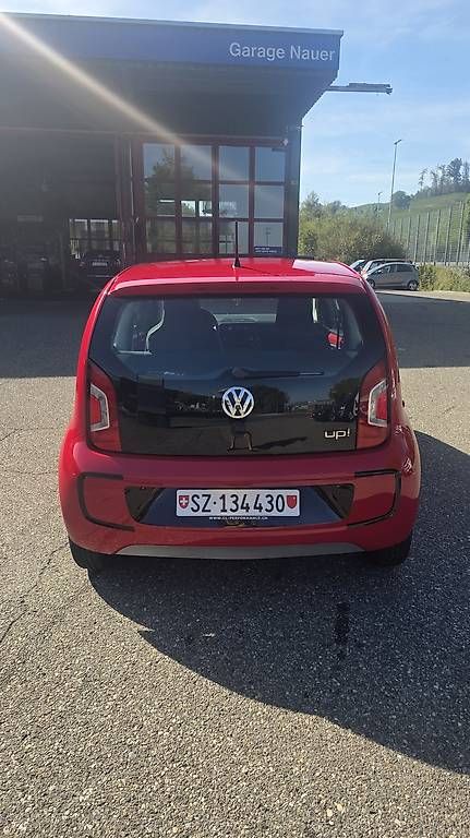 Autos: VW UP 1.0 MPI – D'occasion à Au ZH par Niko.niko90 1