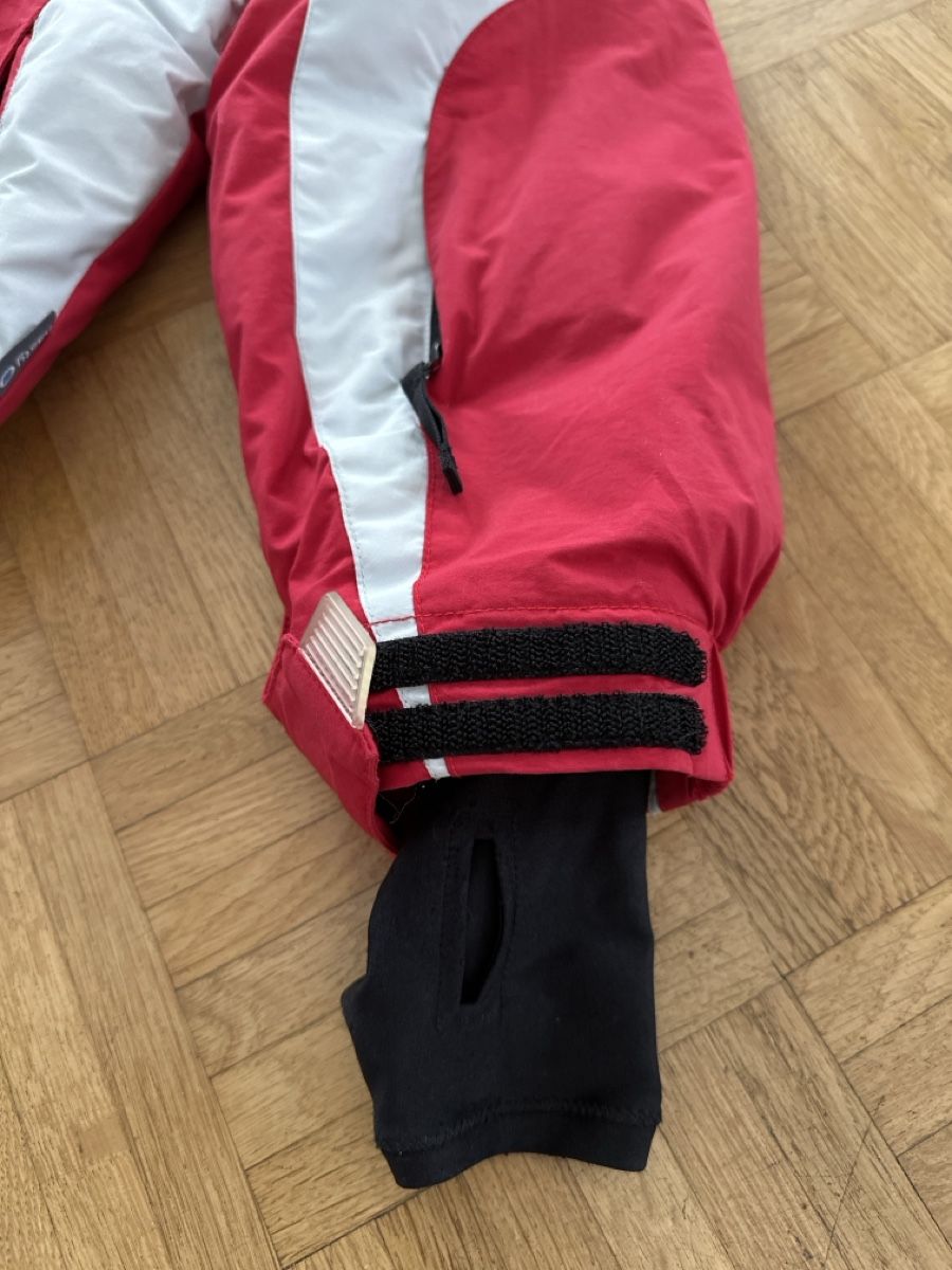 Jacken: Ski/Snowboard Jacke – Gebraucht aus Münchenstein von Mel_k7hs 1