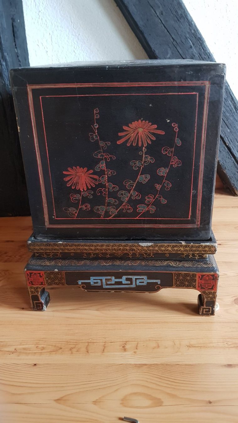 Cassapanche: Asiatisches Teekästchen antik – Usato da Erlenbach ZH venduto da wem_6f9c 2