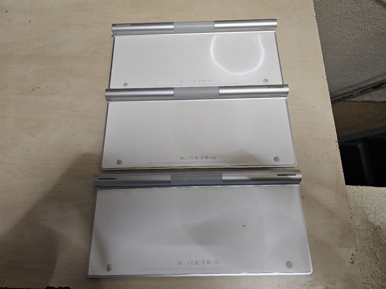 Apple Tastaturen: 3 Apple Tastaturen – Gebraucht aus Burgdorf von weggu.666 1