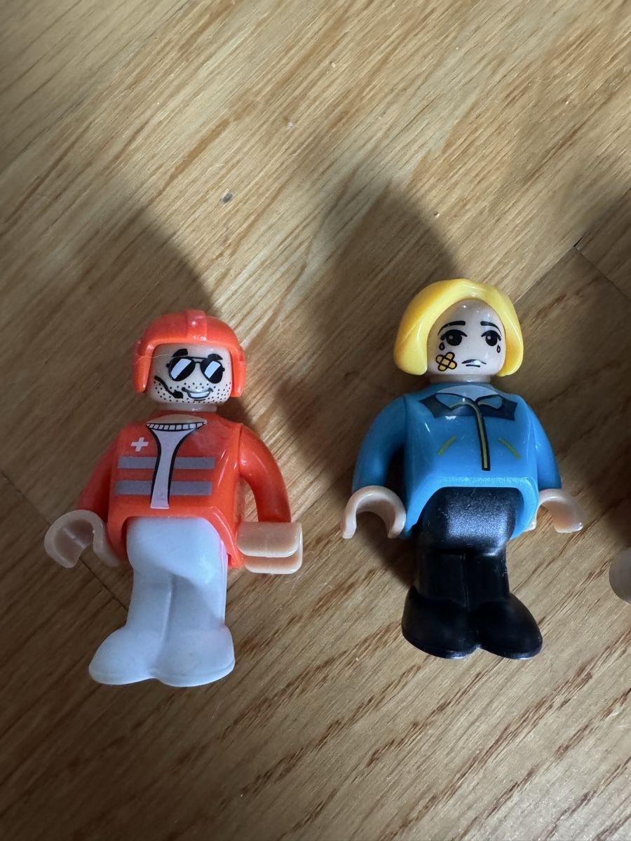 Brio Spielzeuge: 4 Brio Figuren  – Gebraucht aus Zürich von wtpooh 1