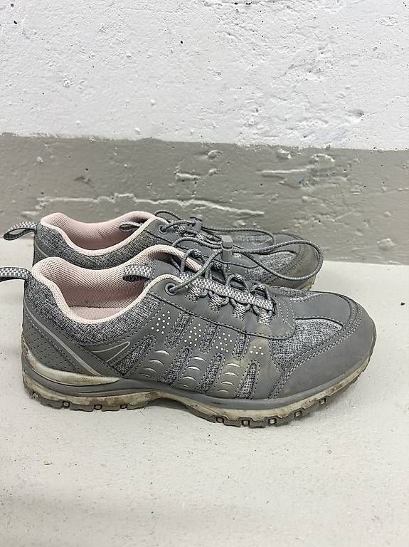 Chaussures femmes: Trekkingschuh Graceland Grösse 37 – D'occasion à Winterthur par Saese83 1