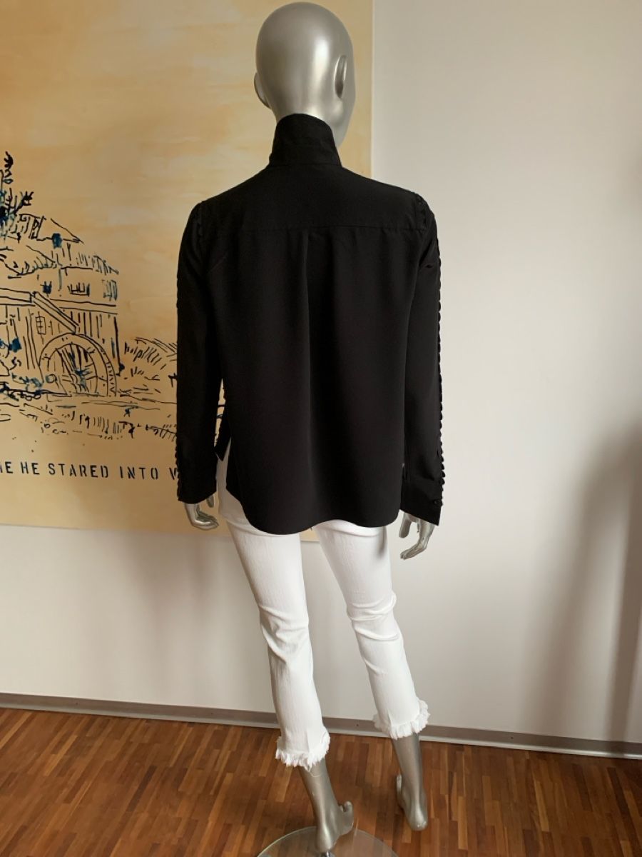 Akris Camicette: AKRIS: Exklusive Schwarze Seidenbluse mit Cutout, 36 – Nuovo (secondo la descrizione) da Luzern venduto da paulablue 3
