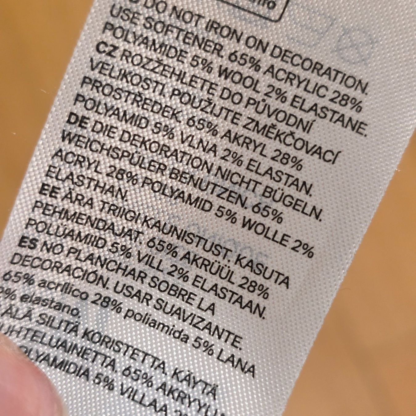H&M Accessori per capelli: H&M gestricktes Stirnband mit Schleife & Perlen – Usato da Wald ZH venduto da CapLux 3