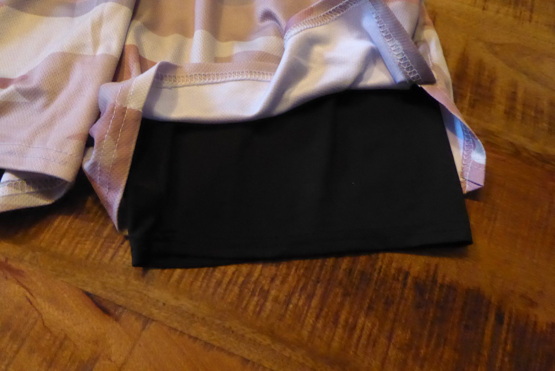 Hosen: Sport Kurtzhose Gr 36 – Gebraucht aus Sargans von Benziner 1