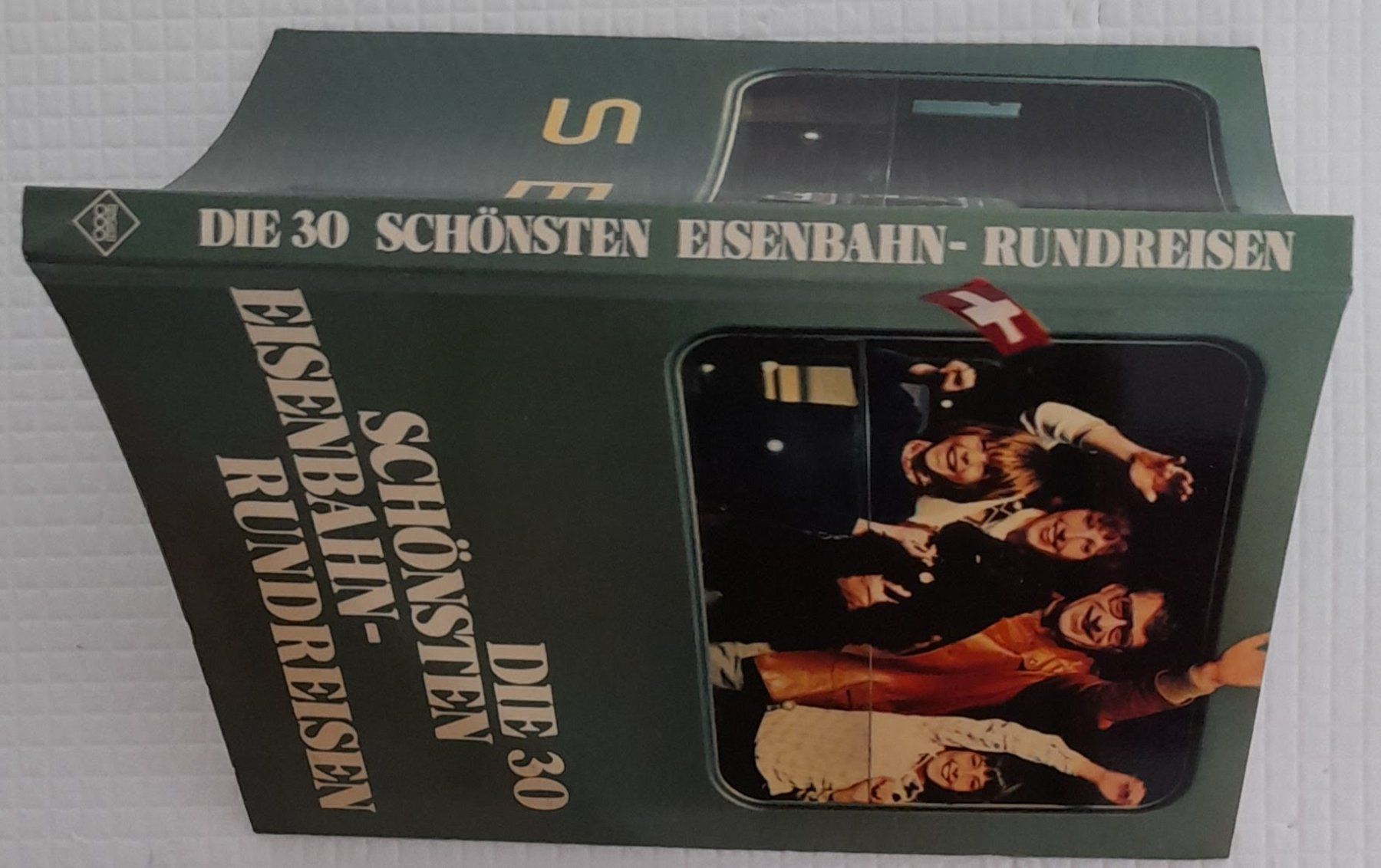 Libri: Die 30 schönsten Eisenbahn-Rundreisen – Usato da Zürich venduto da Zurich 2
