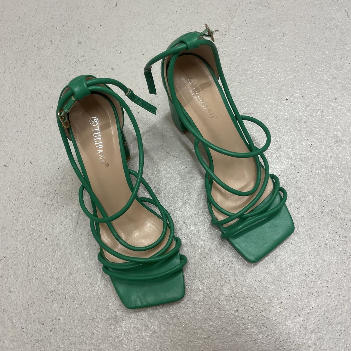 Scarpe da donna: Sandalen Gruen Groesse 39 – Usato da Utzenstorf venduto da beatrice.ch 1