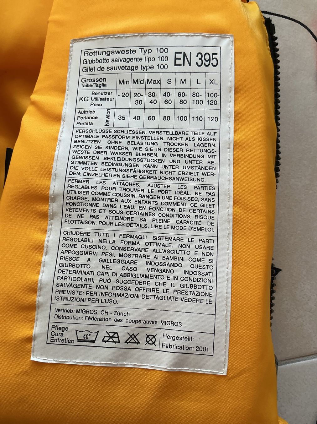 Giubbotti di salvataggio: Schwimmweste gelb Kind 30-40kg – Usato da Frauenfeld venduto da Stehojen 4