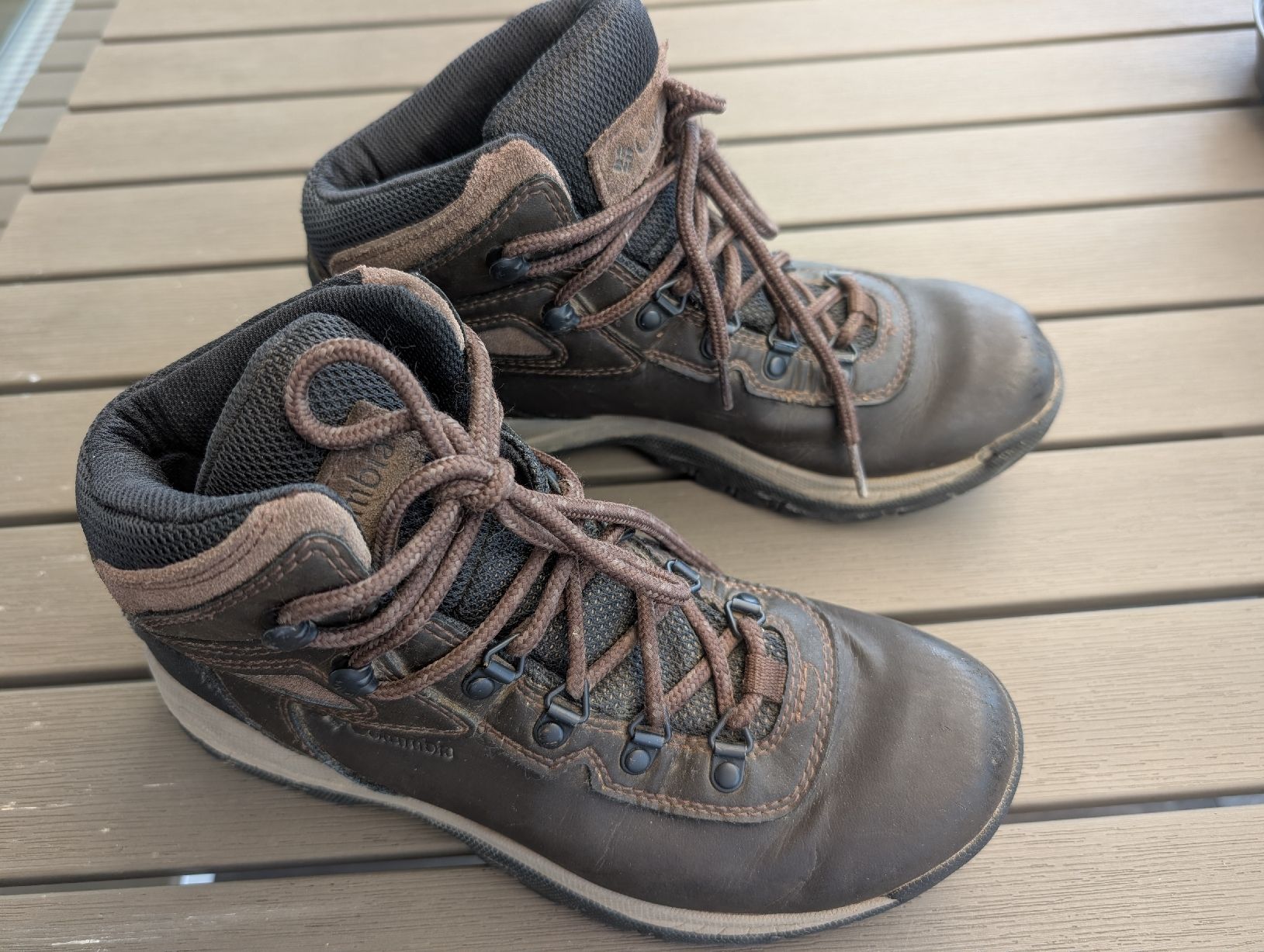 Columbia Herrenschuhe: Columbia Wanderschuhe Leder – Gebraucht aus Küsnacht ZH von pinipini
