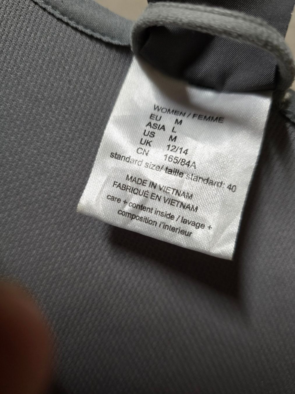 Jack Wolfskin Giacche: Kleidung: Jack Wolfskin Softshell Jacke, hellgrau, Grösse M – Usato da Romanshorn venduto da Rachacha 7