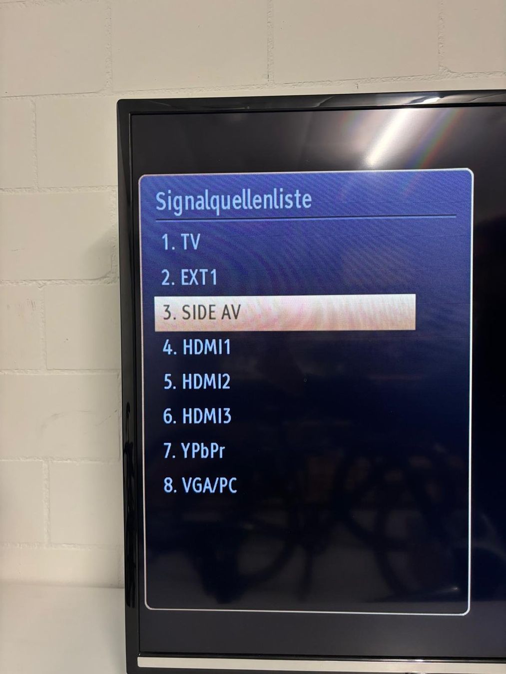 Durabase Fernseher: Durabase Flachbild-TV – Gebraucht aus Opfikon von gad_gxs5 4