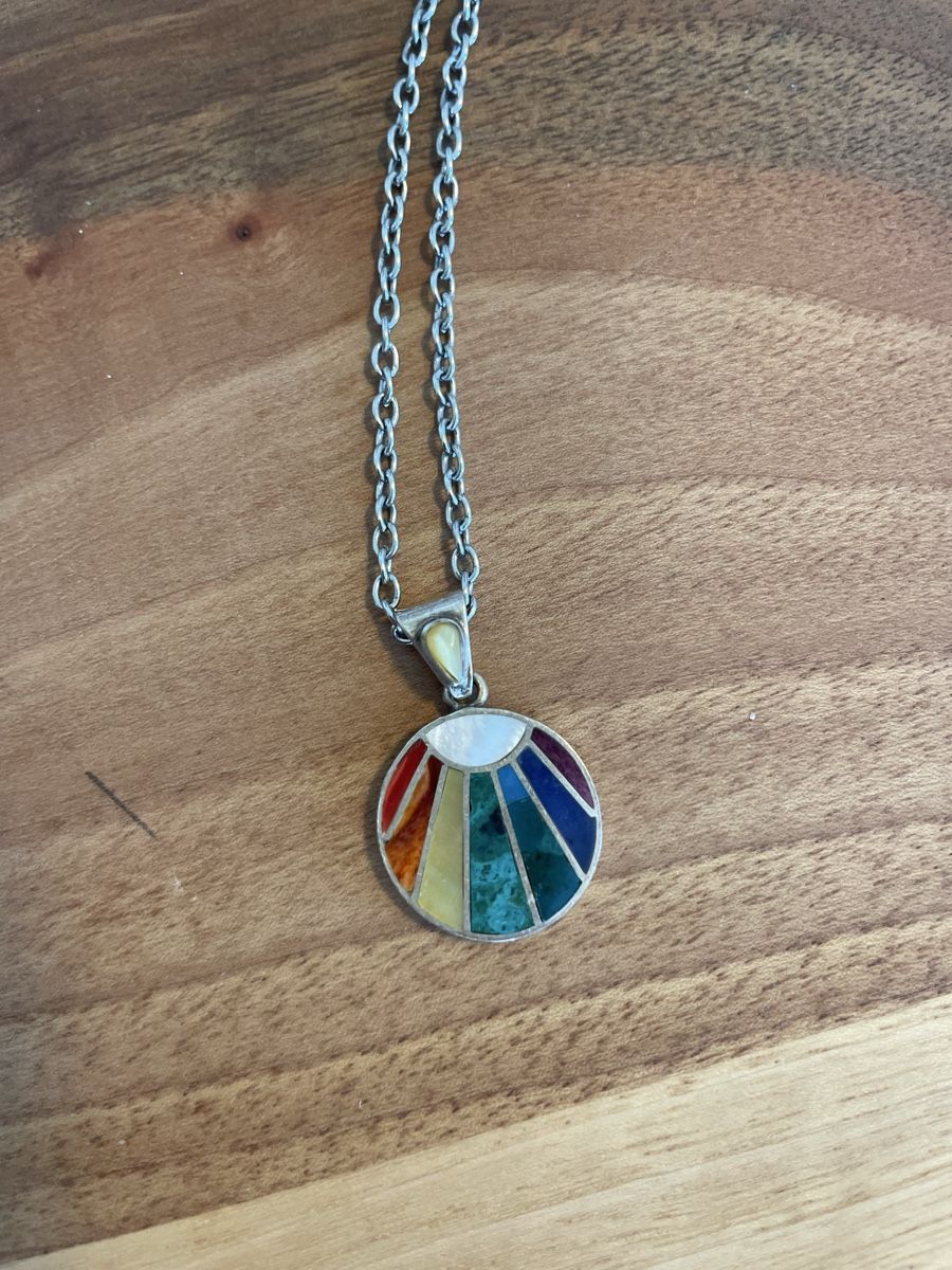 Ketten: Silberkette mit Regenbogenanhänger – Gebraucht aus Zürich von katidust 2