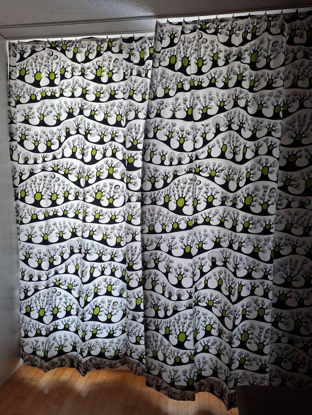 Ikea Vorhänge: Vorhang (234 cm x 141 cm) – Gebraucht aus Oberrüti von zwierbel7